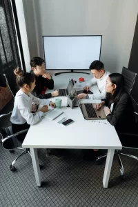 10 Reasons Why You Should Hire a Professional Translation Agency
